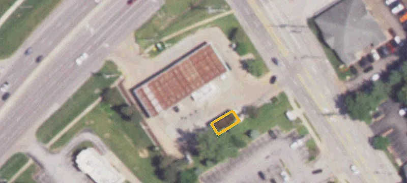 909 Chesterfield E Pkwy