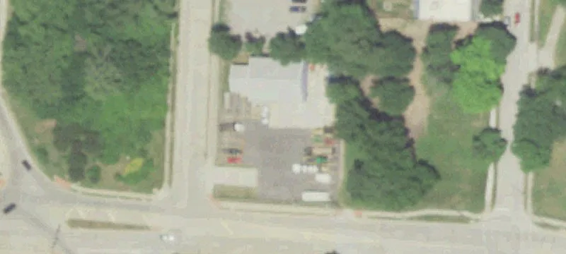 2121 Frst Ave