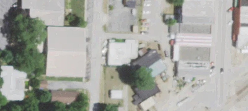 126 Walnut Ave