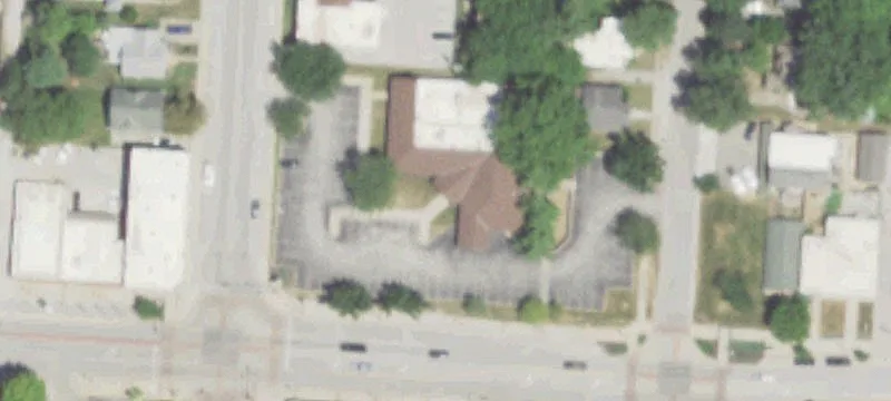 900 Main St