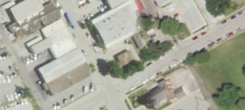 333 Douglas St