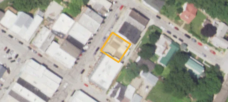 512 Main St