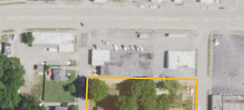 814 Commercial St