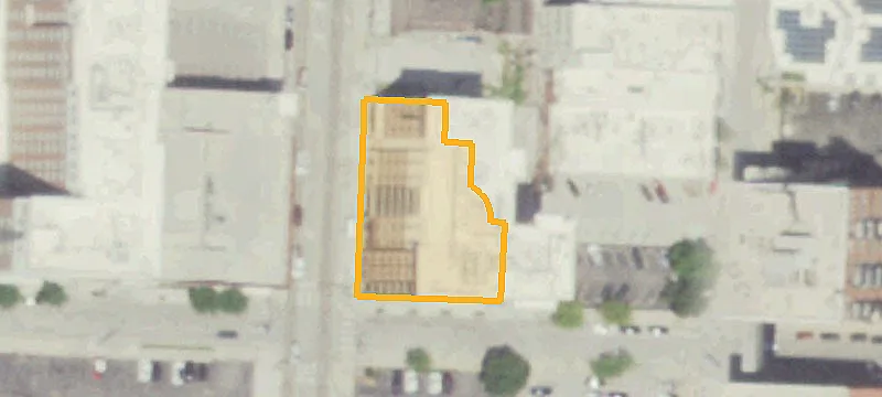 1521 Main St