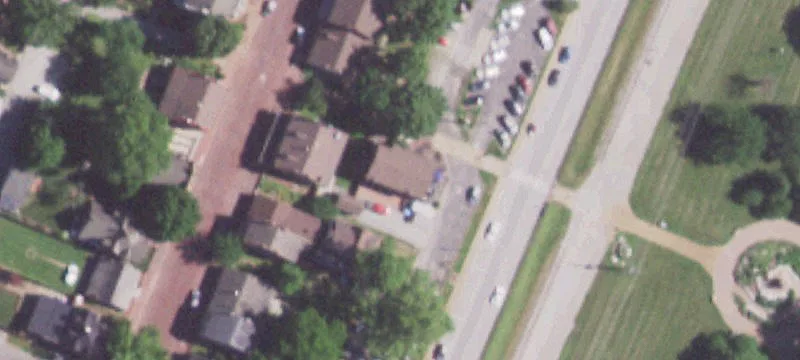 703 Riverside Dr