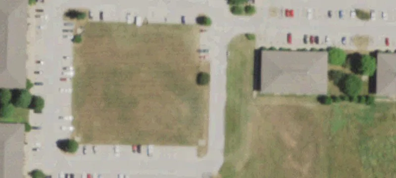 1300 Eaglewood Dr