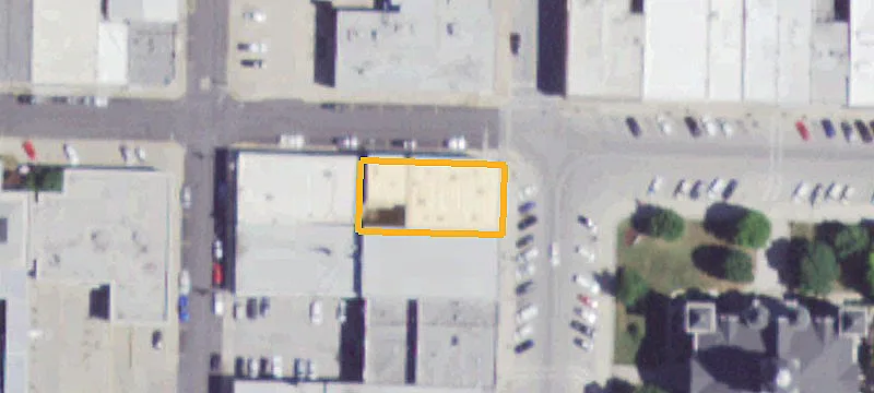 301 Main St