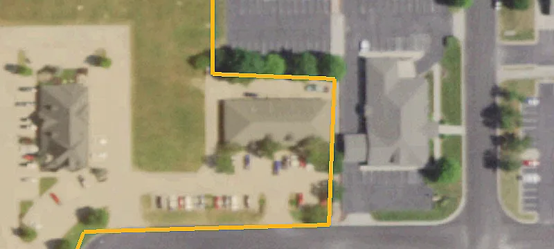 729-731 Ctr Cir