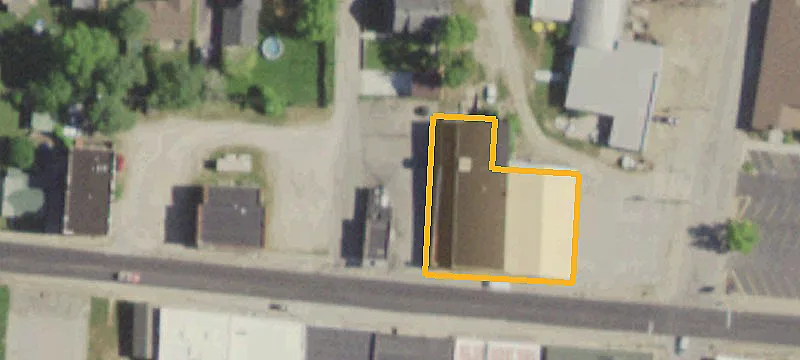 24 School St