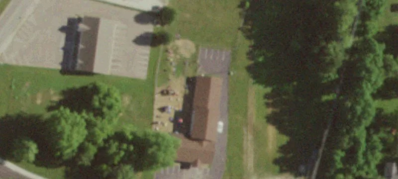 905 Maple St