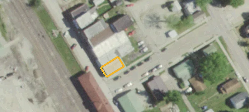 900 Main St