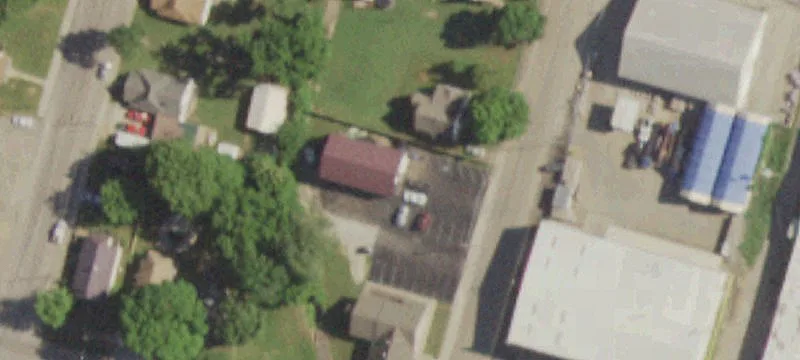 100 8th St