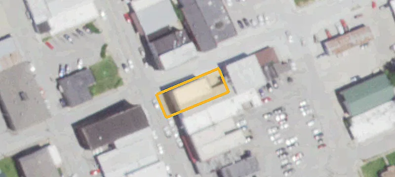 400 Main St