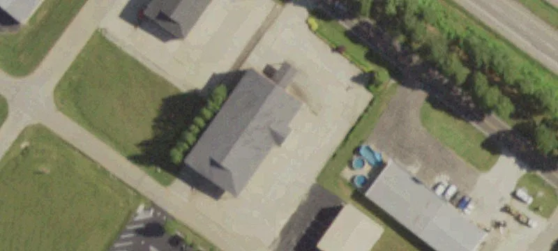 210 Woodlawn Dr
