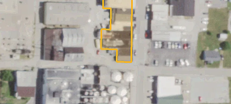 121 Main St