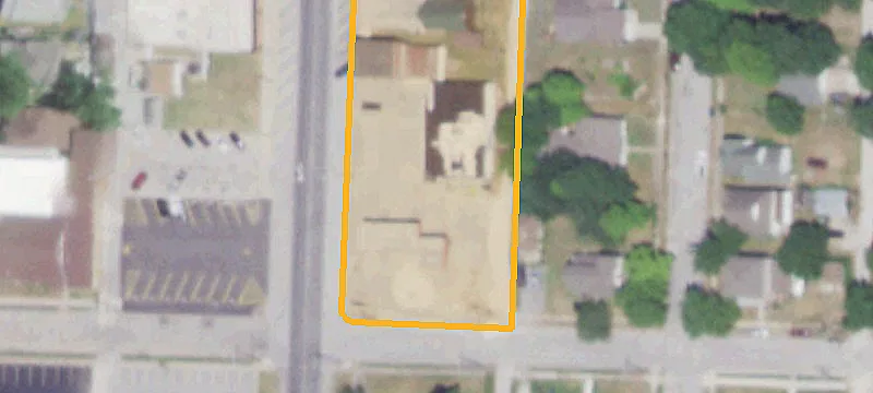 215 Main St