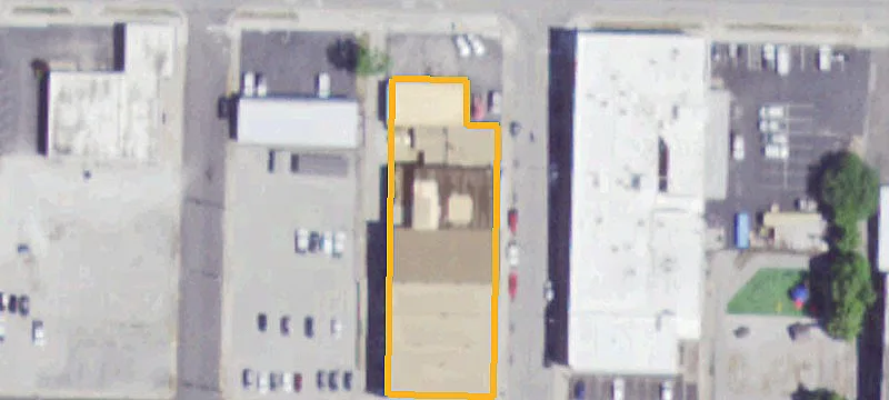 121 Main St