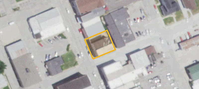 380 Main St