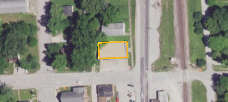 411 Main St
