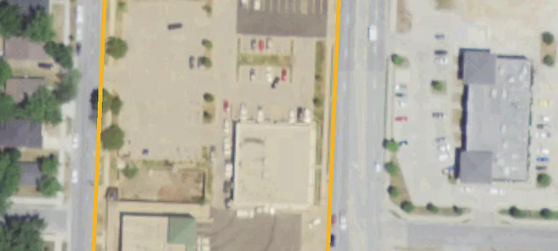 3030 Main St