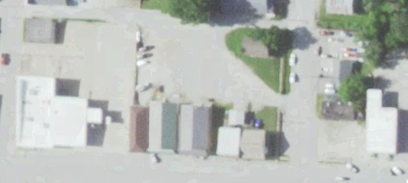 206 2nd St