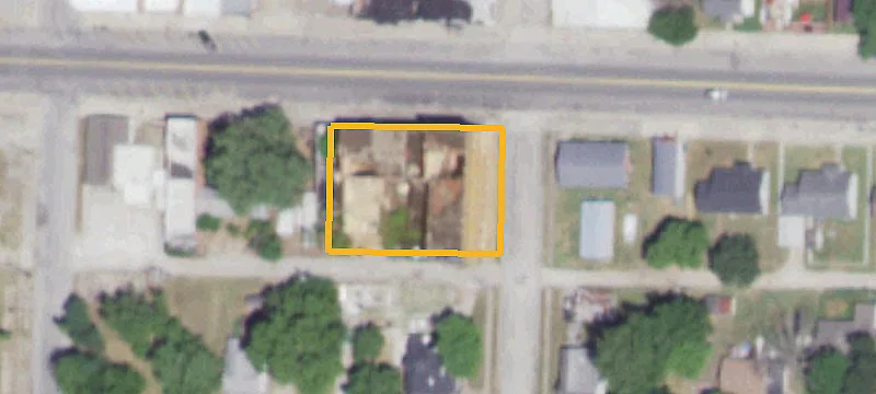303 Main St