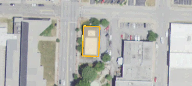 303 Main St