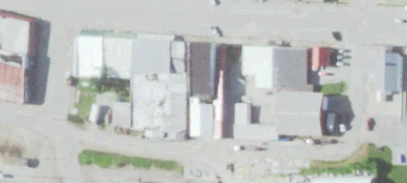211 2nd St