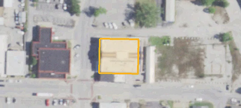 204 Commercial St