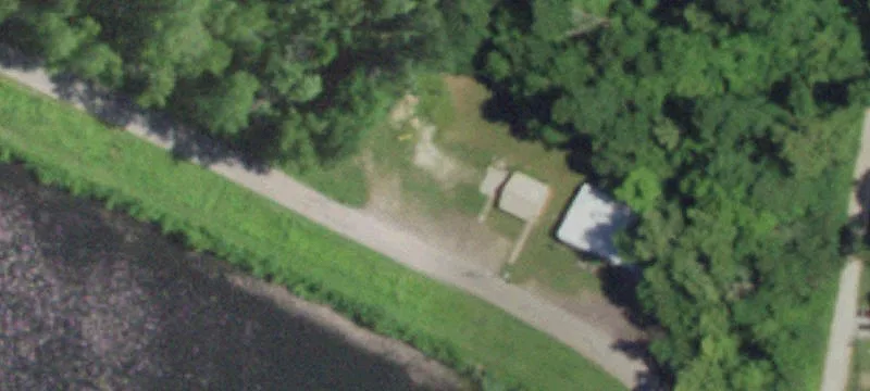 591 Lakeshore Dr