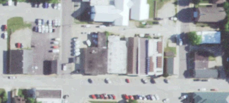 305 Nn St