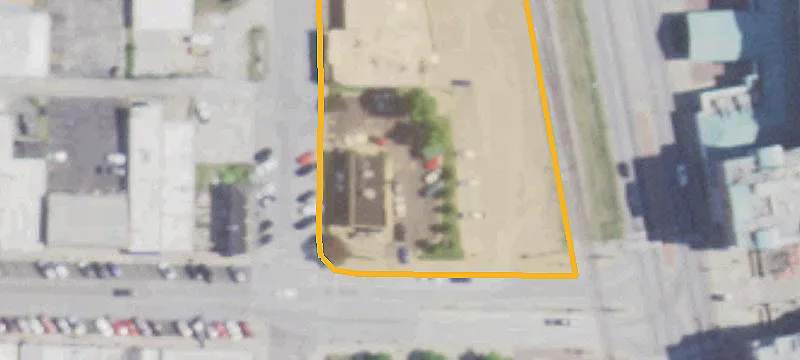 201 Main St