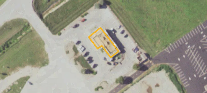 1304 Us Hwy 136th W