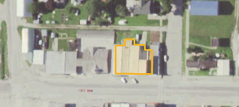 128 Main St