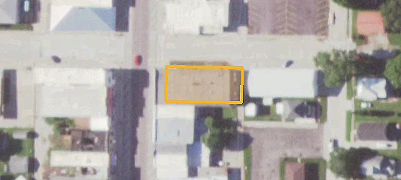 301 Main St