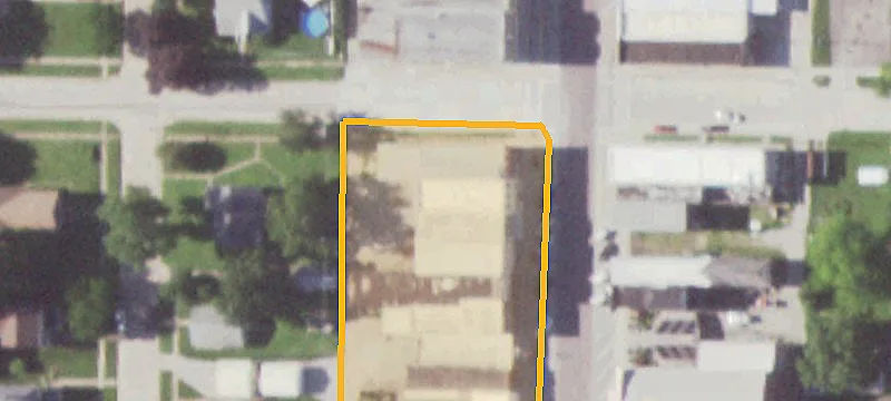 402 Main St