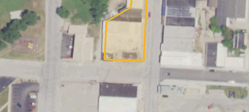 215 Maple St