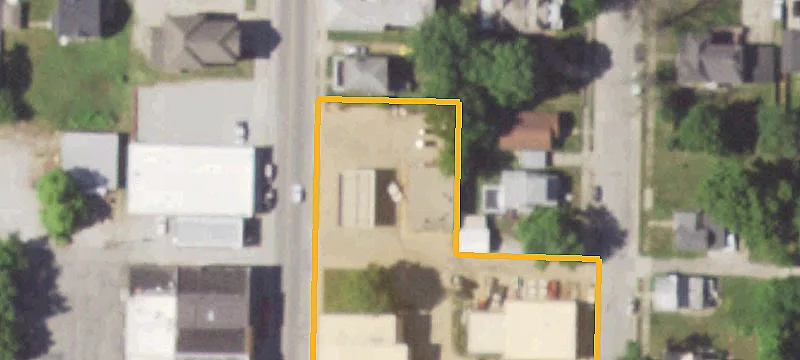 308 Oak St