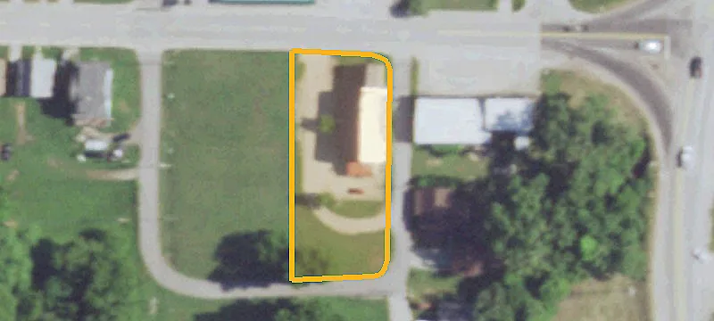 2204 Main St