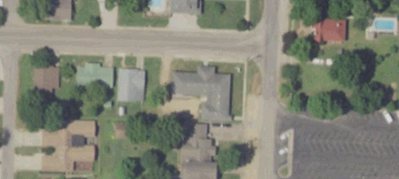402 Walnut St