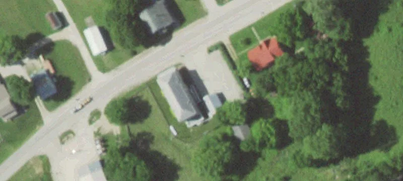 1704 Hwy E Hwy