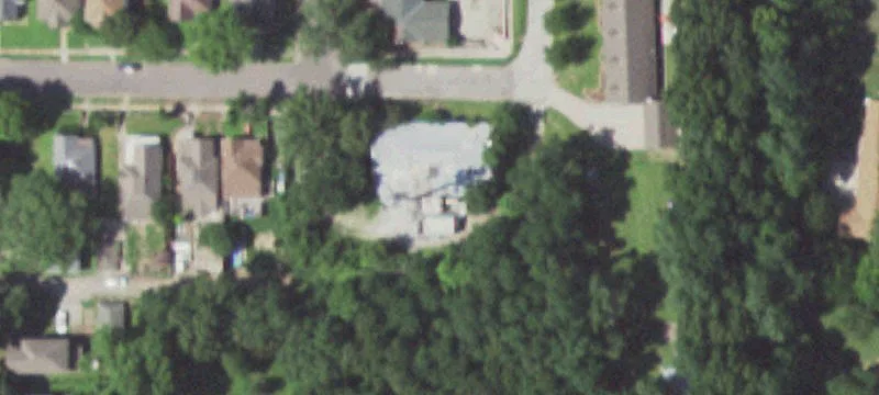 320 Yale St