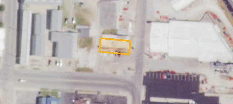 320 Main St