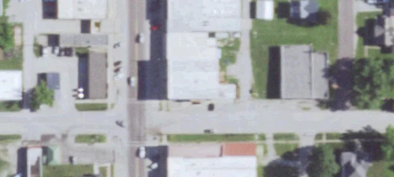 100 Davis St