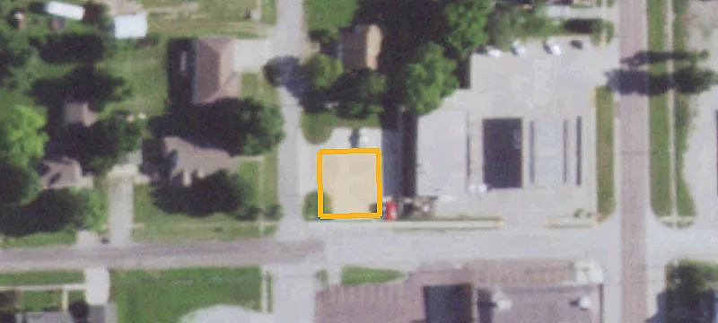 100 Berry St