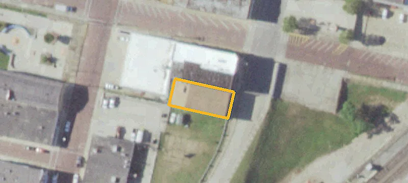 305 Main St