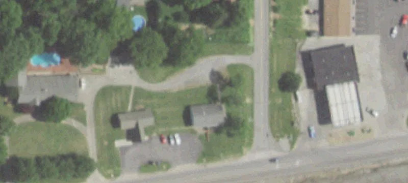 2200 Main St
