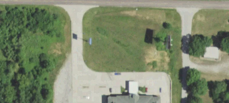 3211 Addison Ave