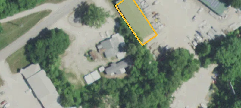 16 Lakeland Rd