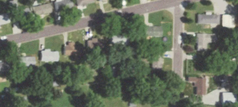 1609 Honeysuckle Rd